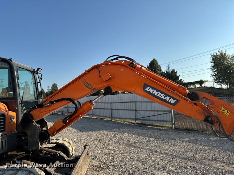 image for item YA1217 2021 Doosan DX85R-3 mini excavator