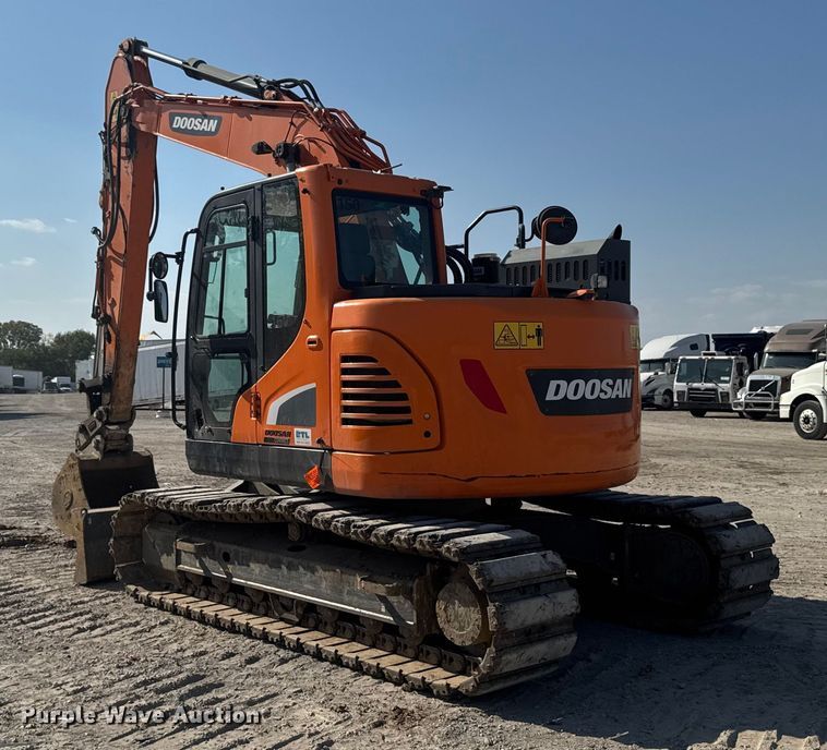 image for item YA1219 2020 Doosan DX140LCR-5 excavator