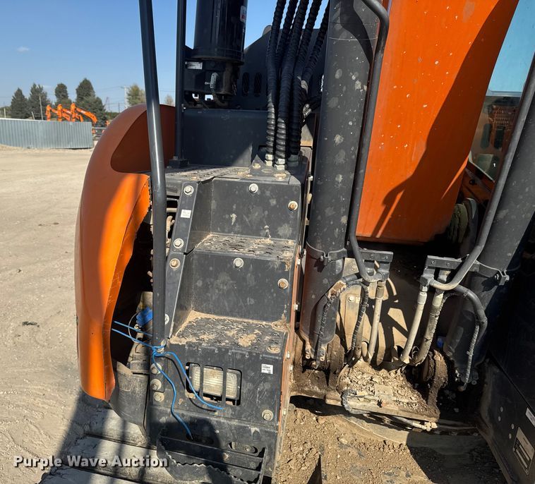 image for item YA1219 2020 Doosan DX140LCR-5 excavator