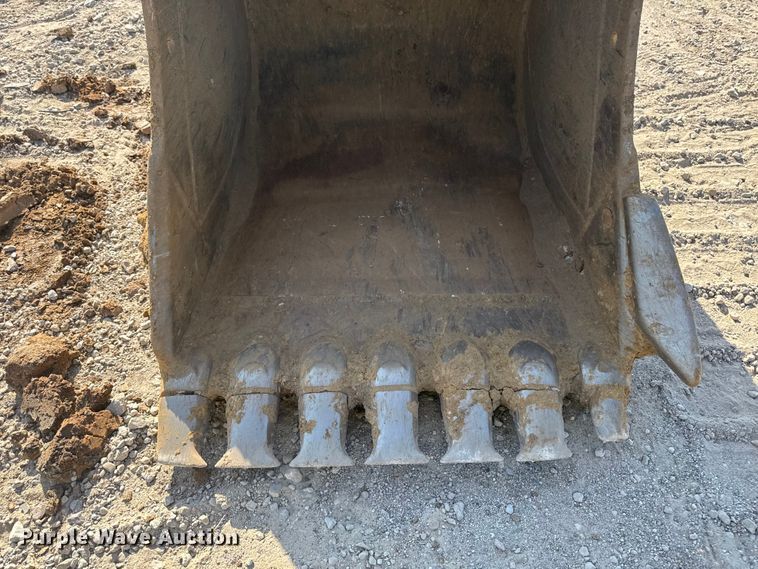 image for item YA1219 2020 Doosan DX140LCR-5 excavator