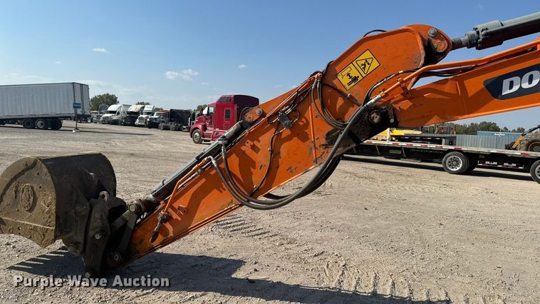image for item YA1219 2020 Doosan DX140LCR-5 excavator