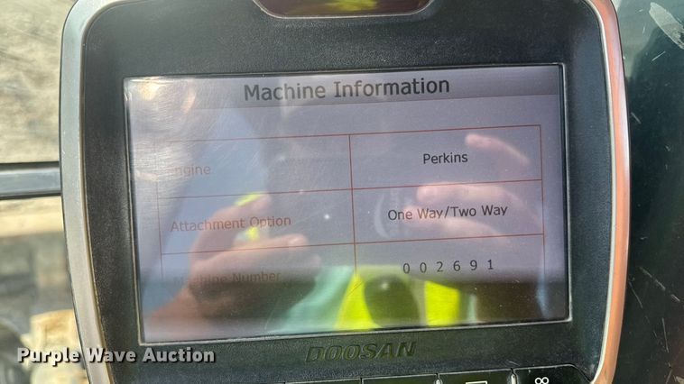 image for item YA1219 2020 Doosan DX140LCR-5 excavator