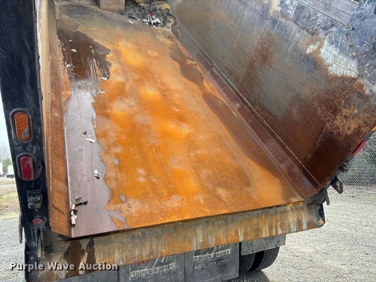 image for item YA1559 2023 Kenworth T880 dump truck