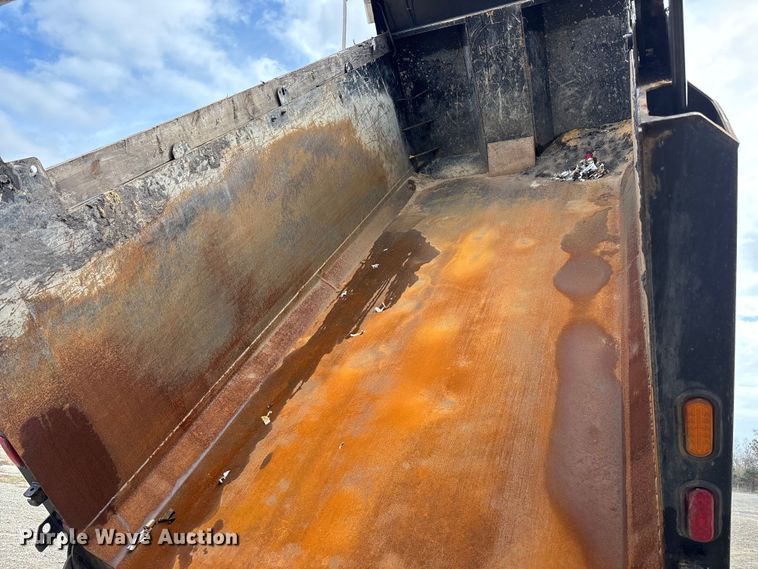 image for item YA1559 2023 Kenworth T880 dump truck