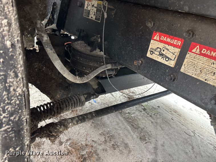 image for item YA1559 2023 Kenworth T880 dump truck