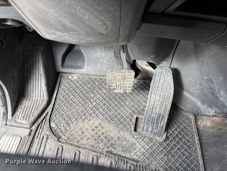 image for item YA1559 2023 Kenworth T880 dump truck