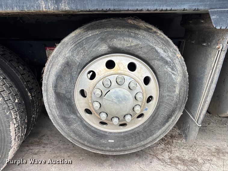 image for item YA1559 2023 Kenworth T880 dump truck