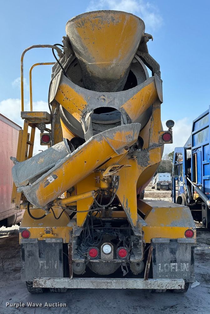 image for item YA1617 2016 Western Star 4700 ready mix truck