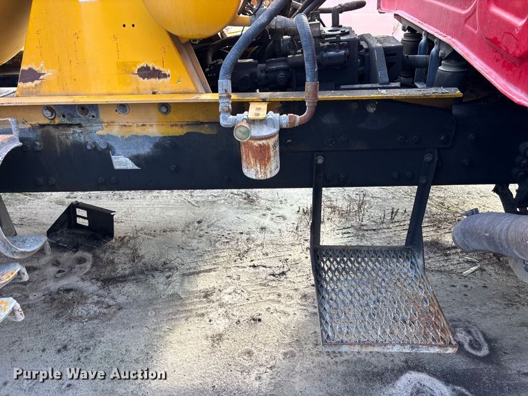 image for item YA1617 2016 Western Star 4700 ready mix truck