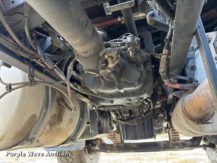 image for item YA1617 2016 Western Star 4700 ready mix truck