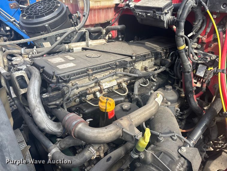 image for item YA1617 2016 Western Star 4700 ready mix truck