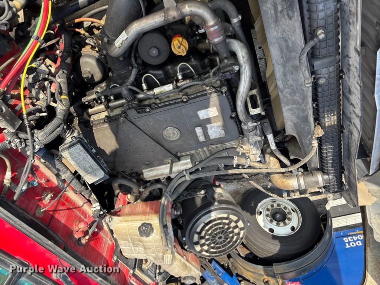 image for item YA1617 2016 Western Star 4700 ready mix truck