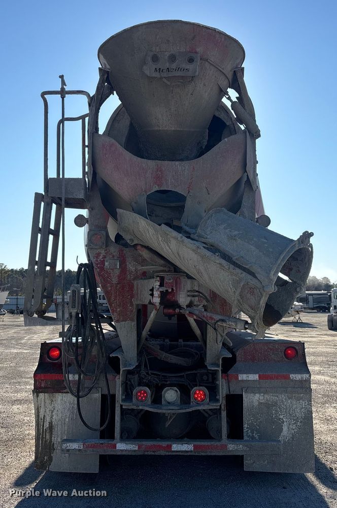 image for item YA1619 2016 Mack Granite GU713 ready mix truck