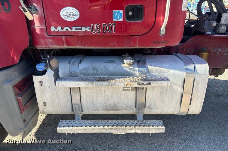 image for item YA1619 2016 Mack Granite GU713 ready mix truck