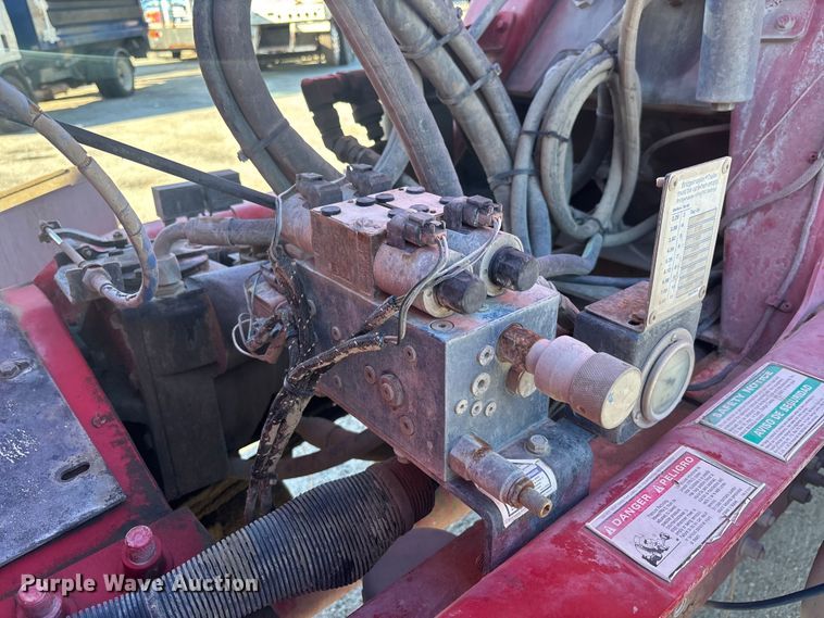 image for item YA1619 2016 Mack Granite GU713 ready mix truck