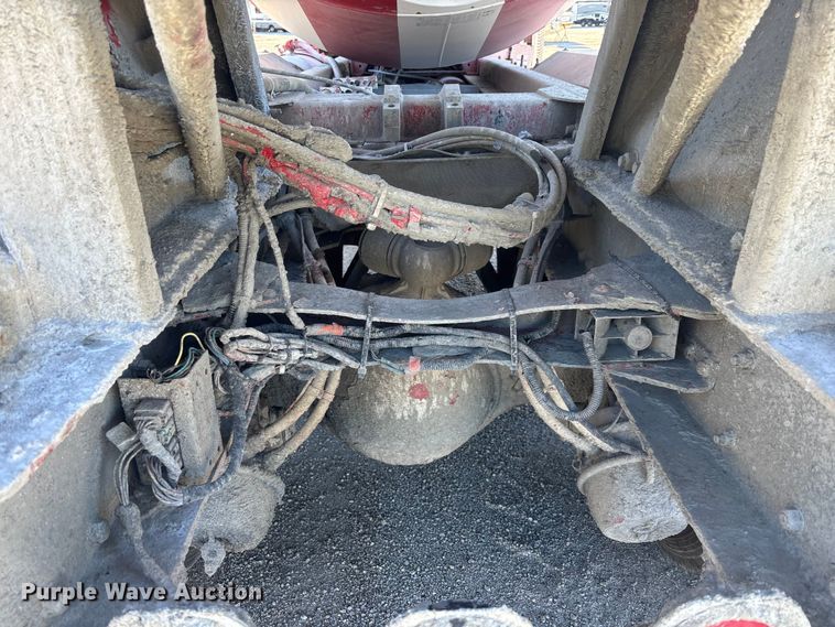 image for item YA1619 2016 Mack Granite GU713 ready mix truck