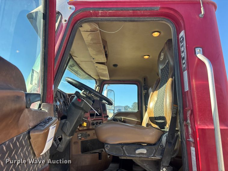image for item YA1619 2016 Mack Granite GU713 ready mix truck
