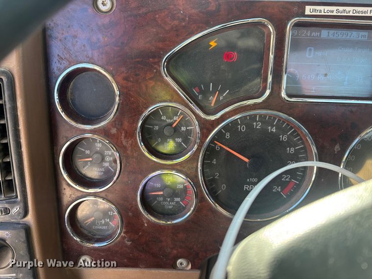 image for item YA1619 2016 Mack Granite GU713 ready mix truck