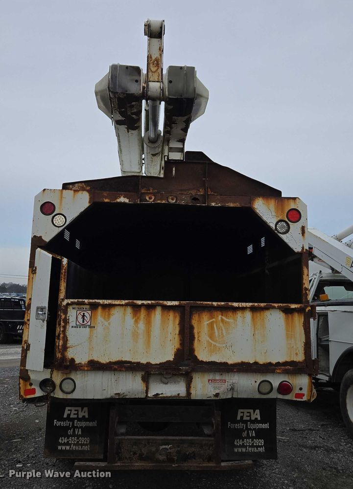 image for item YA1731 2009 International 4300 forestry bucket truck