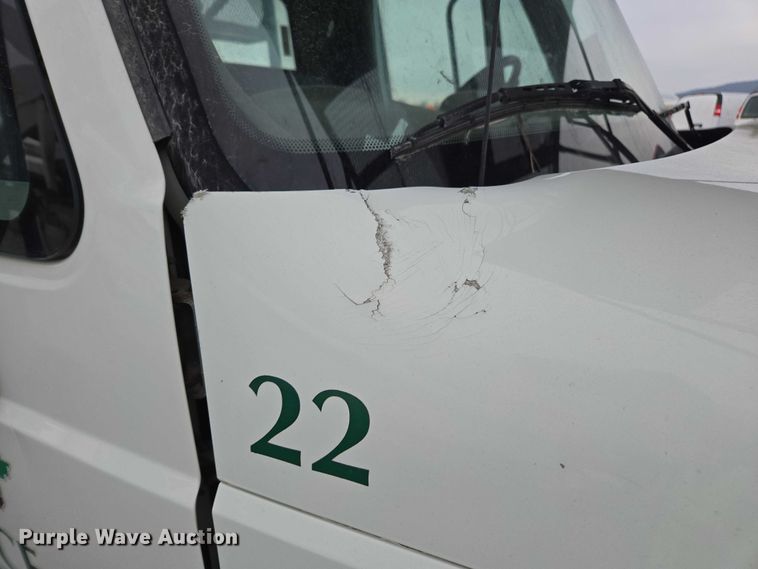 image for item YA1731 2009 International 4300 forestry bucket truck