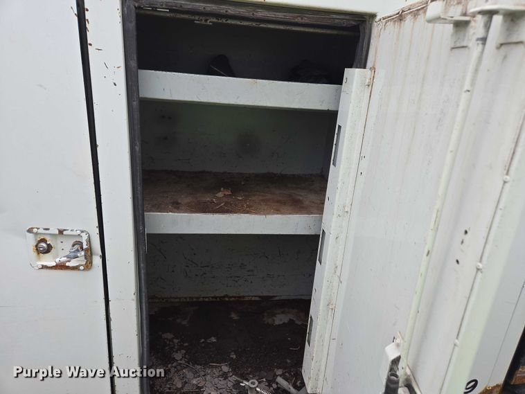 image for item YA1731 2009 International 4300 forestry bucket truck