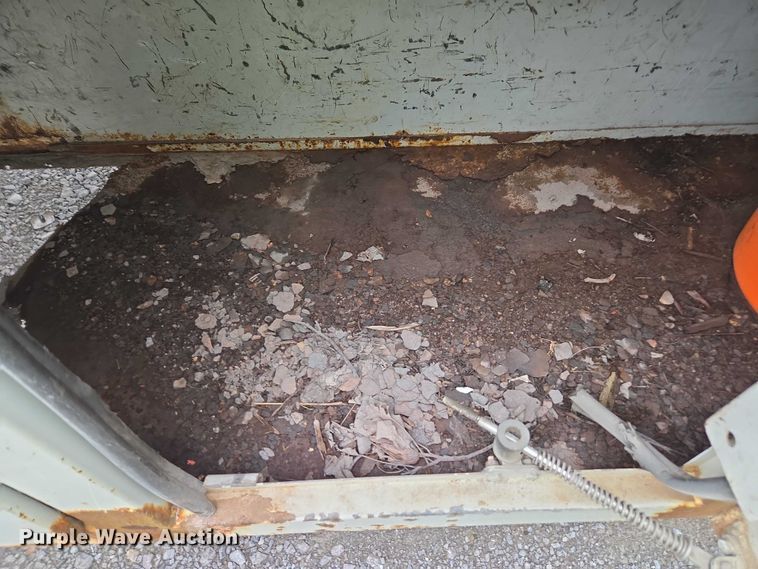 image for item YA1731 2009 International 4300 forestry bucket truck