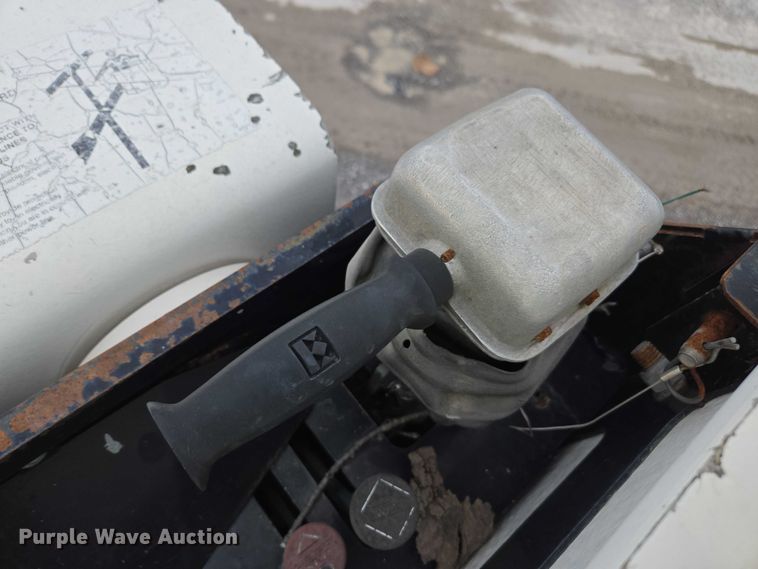 image for item YA1731 2009 International 4300 forestry bucket truck