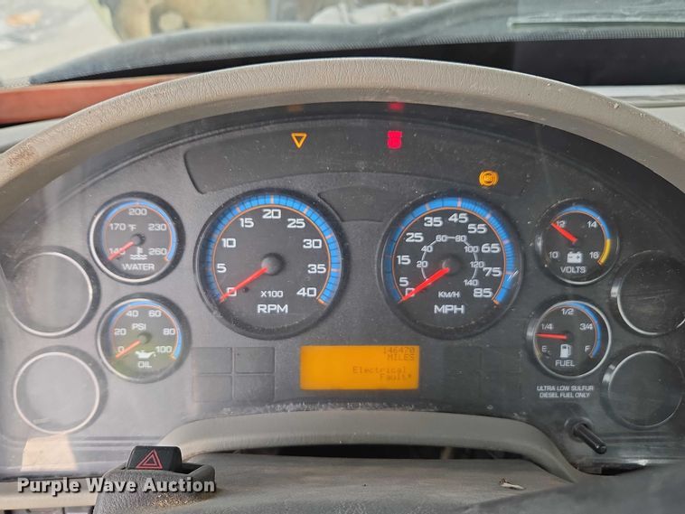 image for item YA1731 2009 International 4300 forestry bucket truck