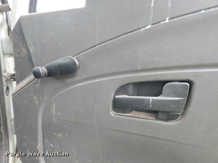 image for item YA1731 2009 International 4300 forestry bucket truck