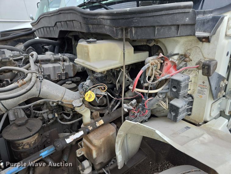 image for item YA1731 2009 International 4300 forestry bucket truck