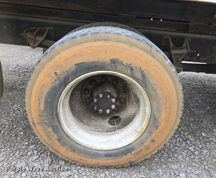 image for item YA1731 2009 International 4300 forestry bucket truck