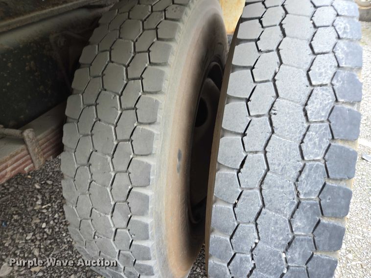 image for item YA1731 2009 International 4300 forestry bucket truck