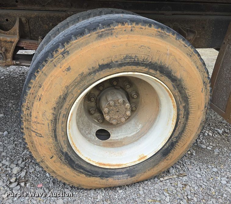 image for item YA1731 2009 International 4300 forestry bucket truck