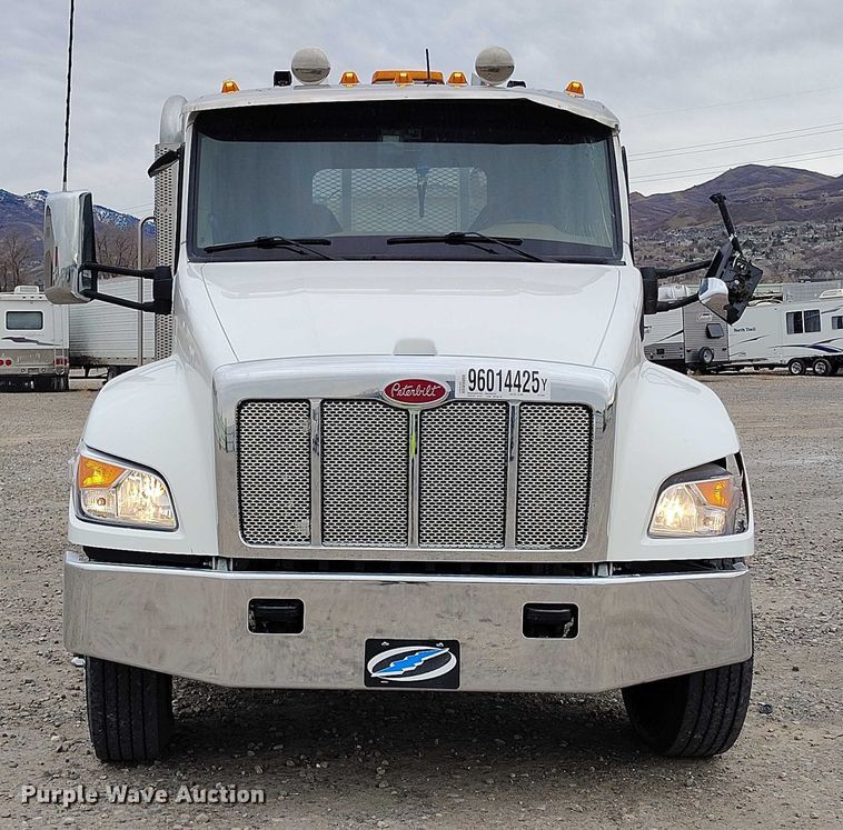 image for item YA1839 2024 Peterbilt 537  utility / service truck