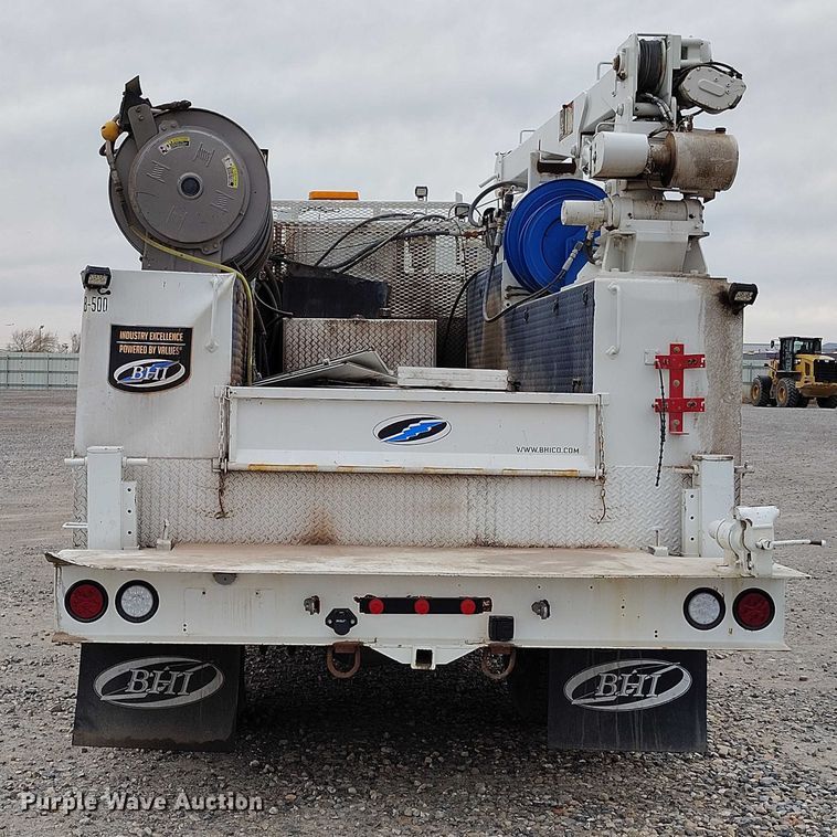 image for item YA1839 2024 Peterbilt 537  utility / service truck