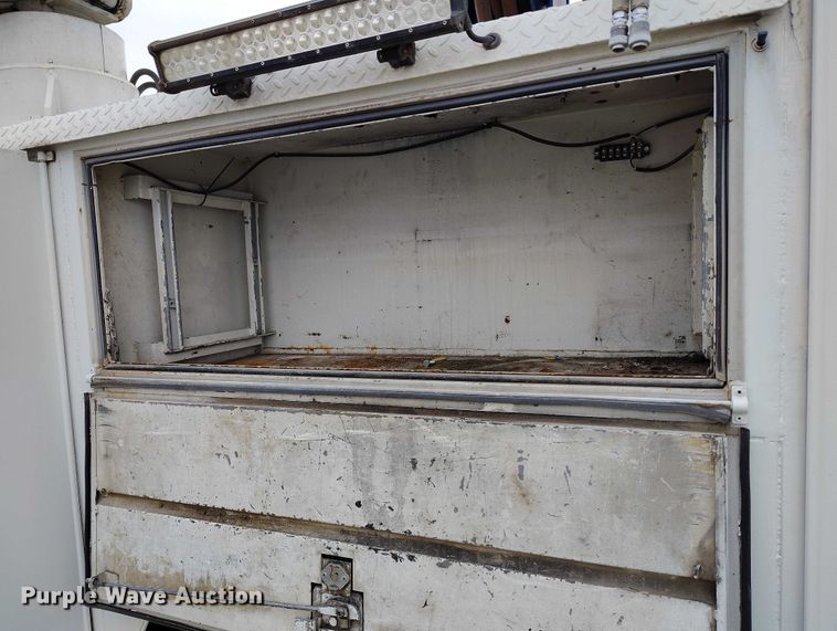 image for item YA1839 2024 Peterbilt 537  utility / service truck