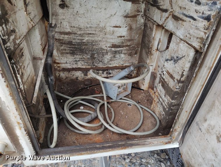 image for item YA1839 2024 Peterbilt 537  utility / service truck