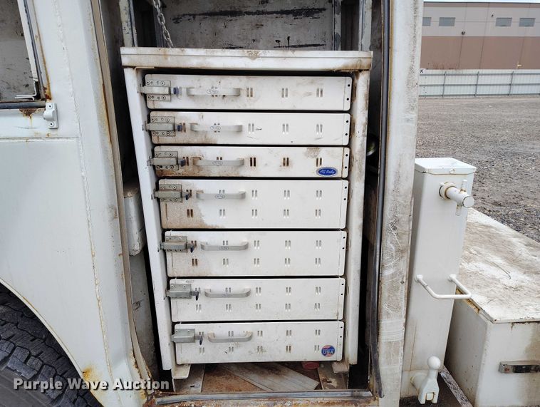 image for item YA1839 2024 Peterbilt 537  utility / service truck