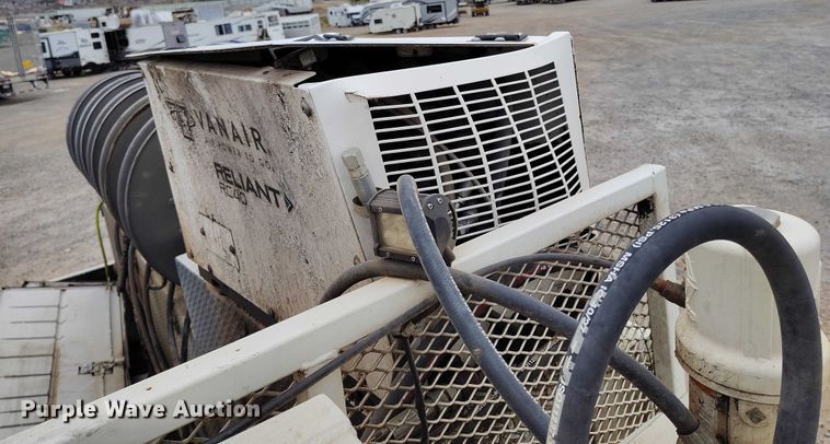 image for item YA1839 2024 Peterbilt 537  utility / service truck