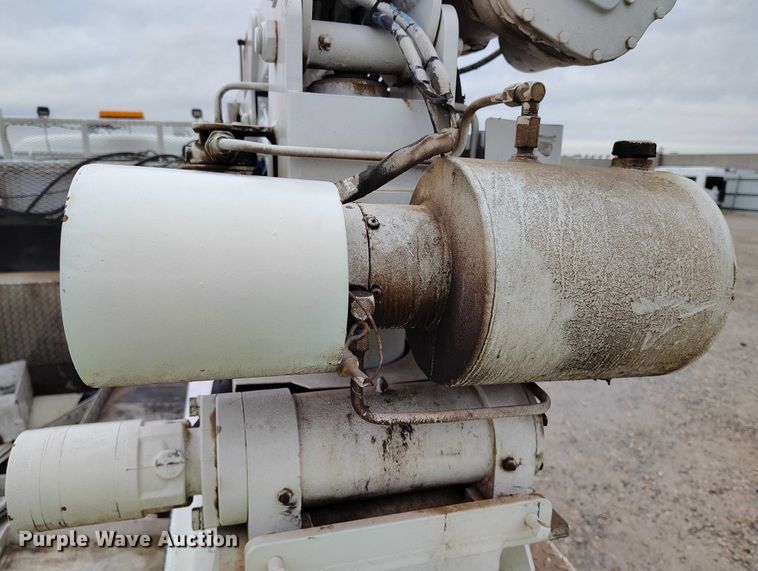 image for item YA1839 2024 Peterbilt 537  utility / service truck