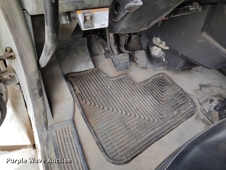 image for item YA1839 2024 Peterbilt 537  utility / service truck