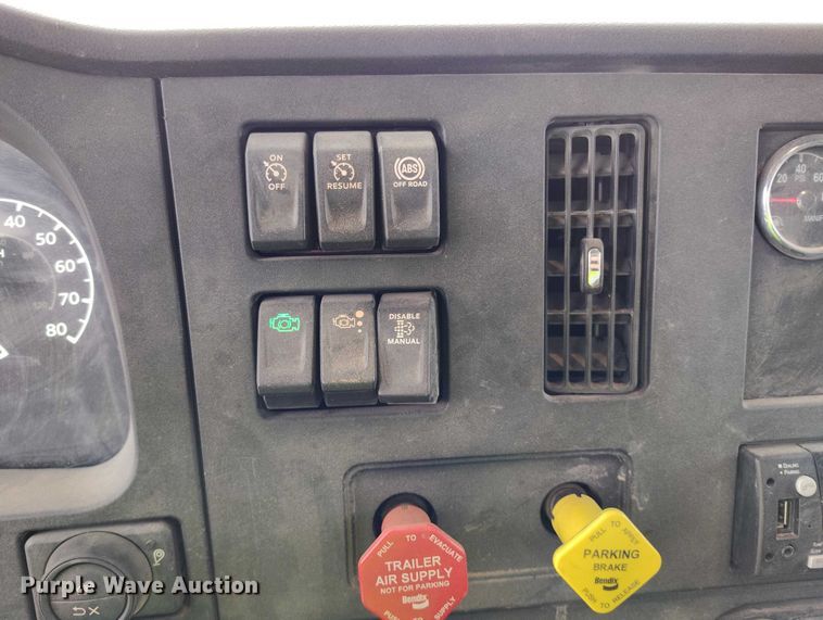 image for item YA1839 2024 Peterbilt 537  utility / service truck