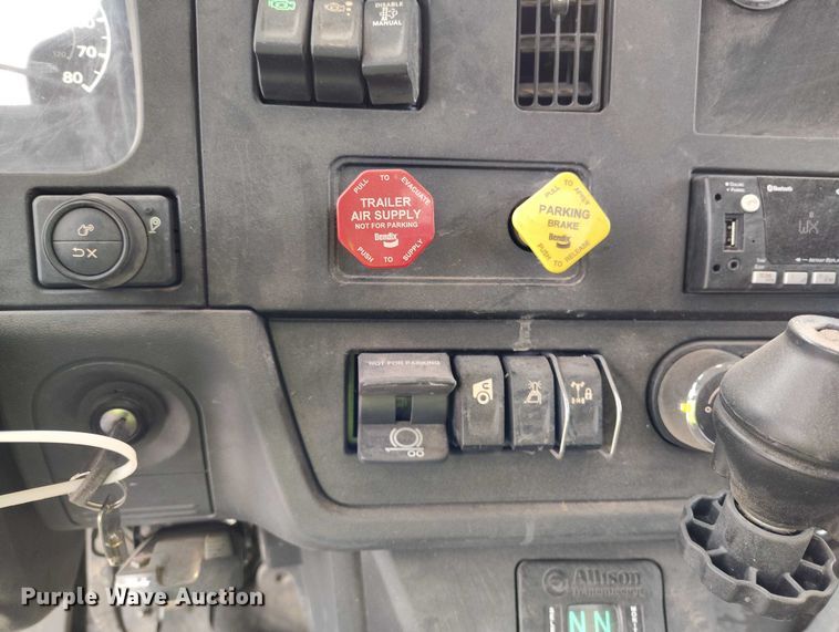 image for item YA1839 2024 Peterbilt 537  utility / service truck