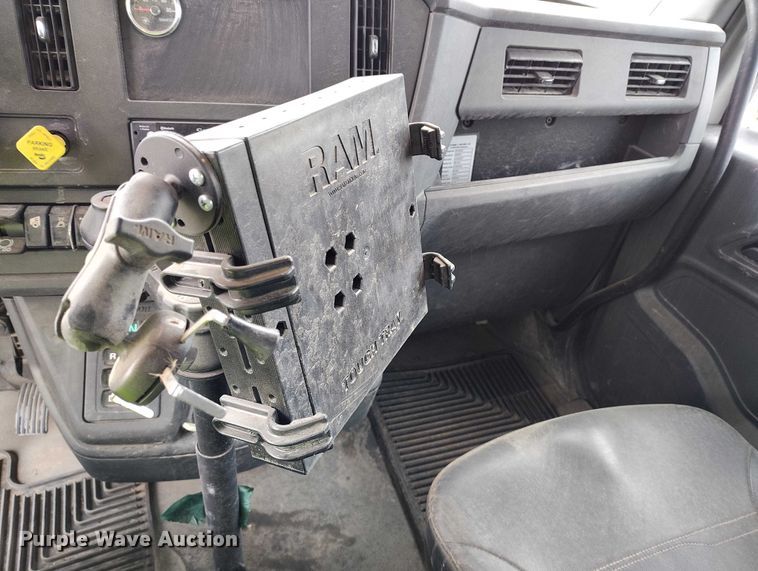 image for item YA1839 2024 Peterbilt 537  utility / service truck