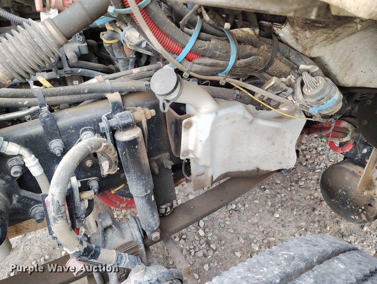 image for item YA1839 2024 Peterbilt 537  utility / service truck