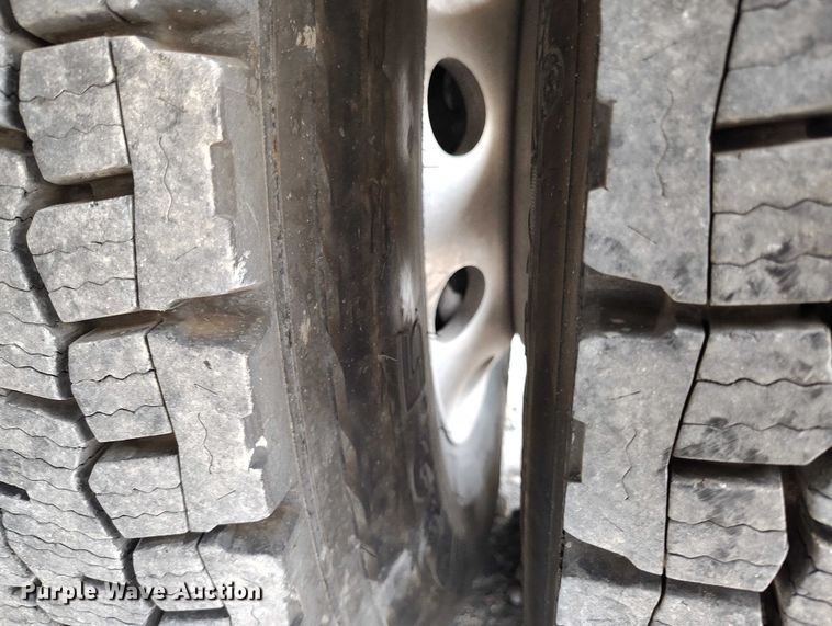 image for item YA1839 2024 Peterbilt 537  utility / service truck