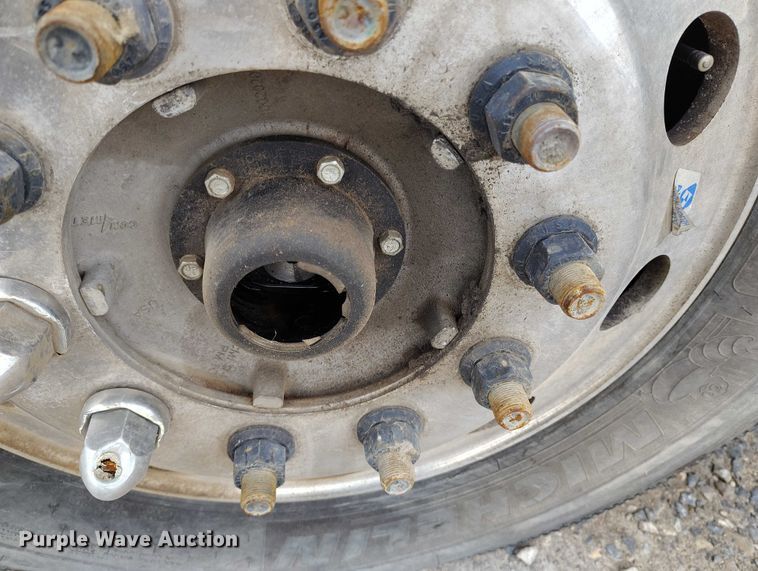 image for item YA1839 2024 Peterbilt 537  utility / service truck