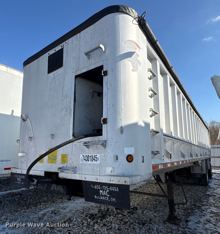 image for item YA2090 2000 Mac Mac Trailer Manufacturing end dump trailer
