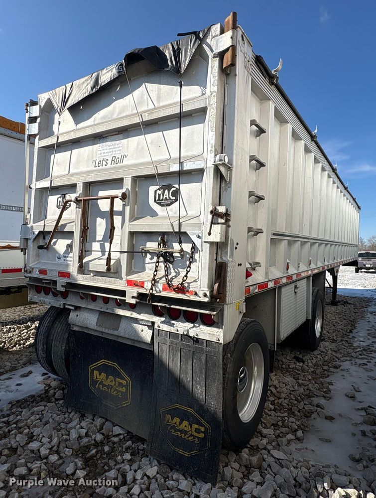 image for item YA2090 2000 Mac Mac Trailer Manufacturing end dump trailer
