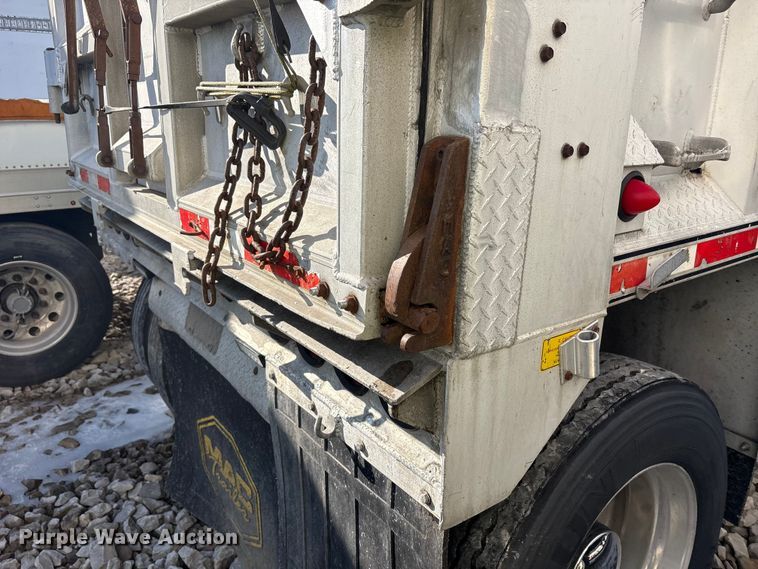 image for item YA2090 2000 Mac Mac Trailer Manufacturing end dump trailer